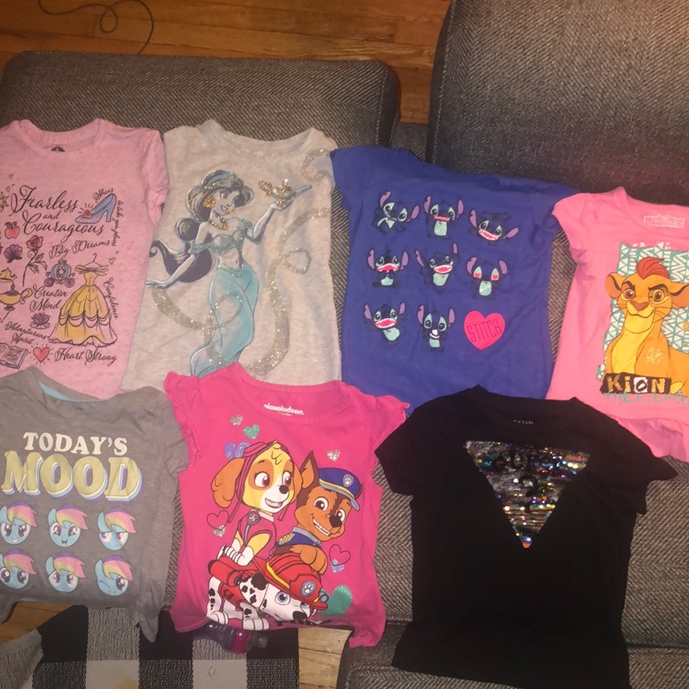 Bundle of 7 t-shirt for girls size 5-6